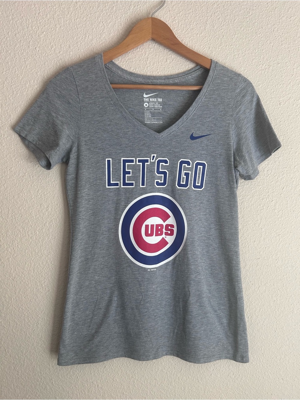 Nike Chicago Cubs 'Let’s Go' V-Neck Tee | women’s medium